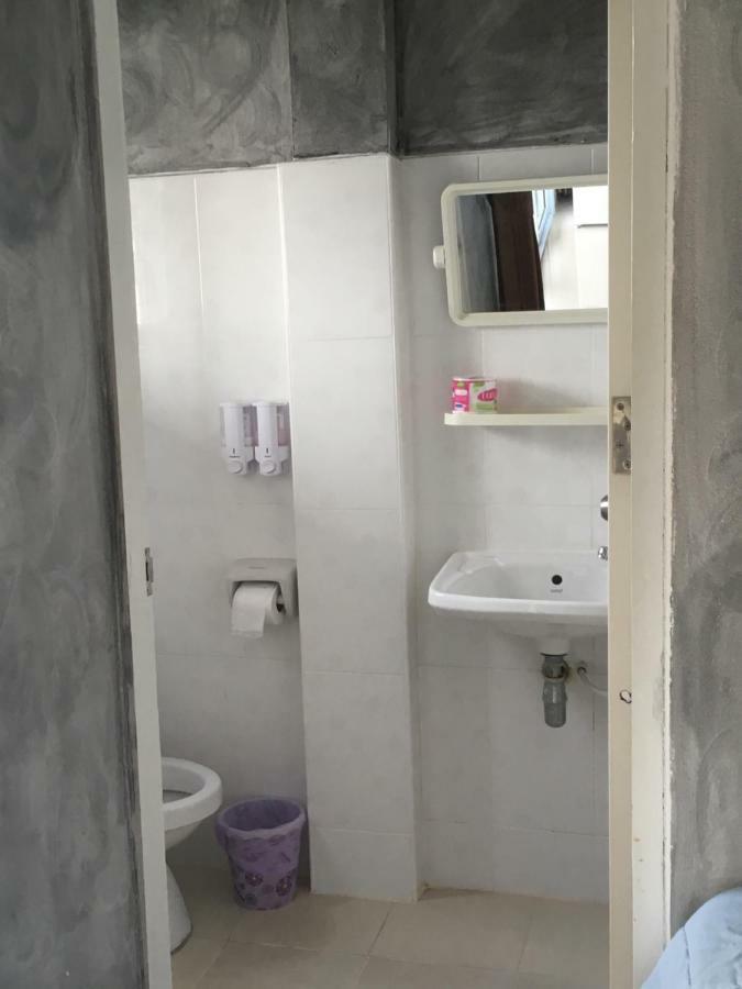 Innkhun House Urt Suratthani Airport Surat Thani Exterior foto